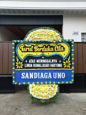 Papan Bunga Duka di Pulau Kurudu